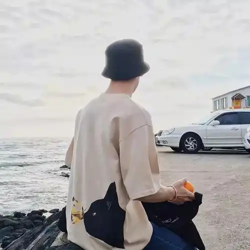 个性戴帽子头像,最喜欢听的土味套路情话在这里
