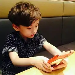 萌娃男女生头像你就是黑夜的光
