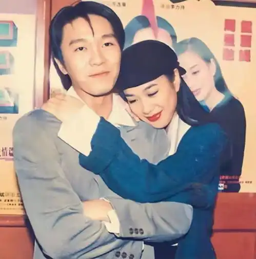 青岛媳妇钟丽缇3婚带3个孩子嫁小12岁的丈夫,婆媳似姐妹
