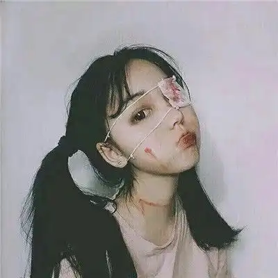 病娇真人恐怖血腥头像胆小勿点
