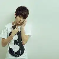 唯美男生头像留下的温存