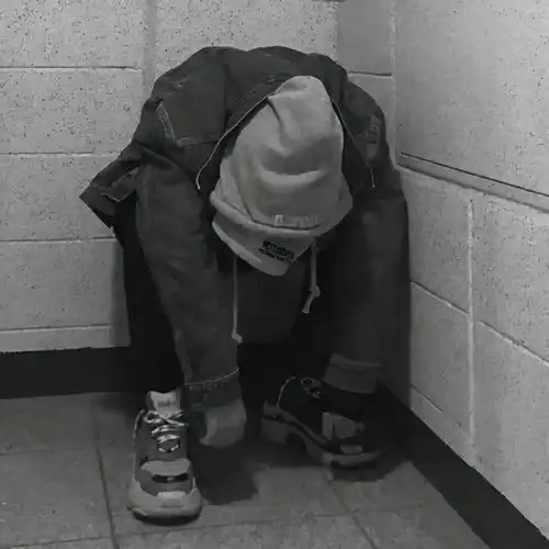 分享一些好看的真人男女头像,来选一张吧
