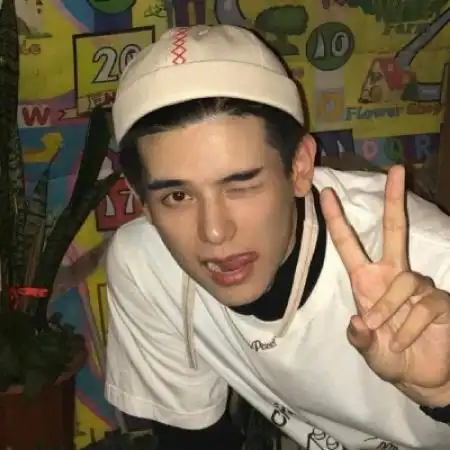 qq高清头像男生,低调做人高调做事的男生

