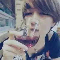 男生喝酒痛苦的头像微信头像图片大全
