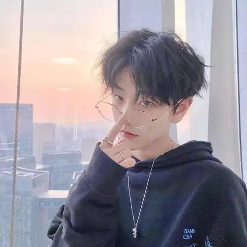 怎么剪都很帅的男士雅痞发型