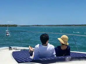 袁咏仪晒与张智霖海边度假照网友调侃没空买包了