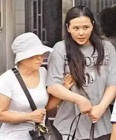 41岁萧淑慎被小15岁男友在厕所求婚,原来是因为这个