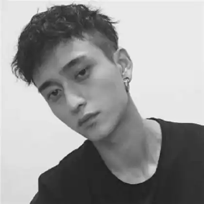 快手头像男生帅气冷酷高清,安静与时尚共存的男生

