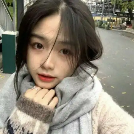 高冷气质女生头像,看了才知道什么叫做迷人
