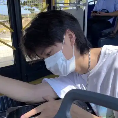 清新自然真人男头,头像男生清纯自然
