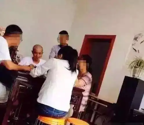 盘点回老家接地气的明星,赵丽颖最勤劳,王宝强最亲民...