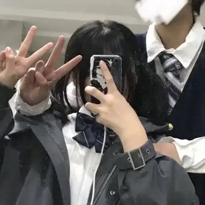 ins超迷人情侣头像
