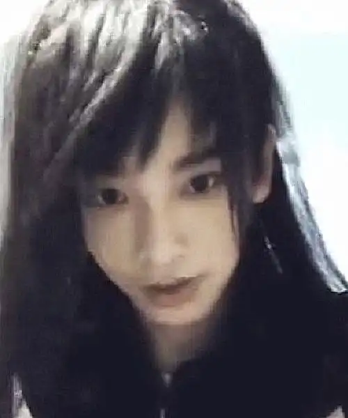 本以为罗志祥女装够惊艳了,当彭昱畅长发造型曝光,网友甘拜下风