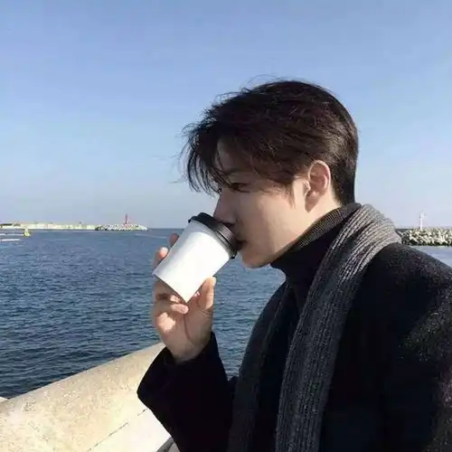 霸气低调不了的lol名字男生很带劲儿
