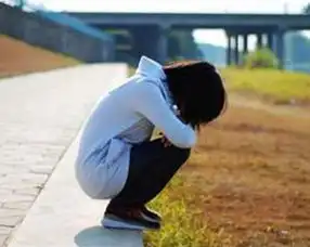 闺女早恋差点气死我男孩家长却坐视不管
