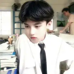 个性唯美的幸福中国风男生头像