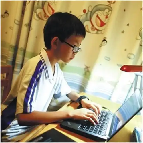 00后小男孩不想写作业,敲代码黑掉校园网,如今21岁的他咋样了