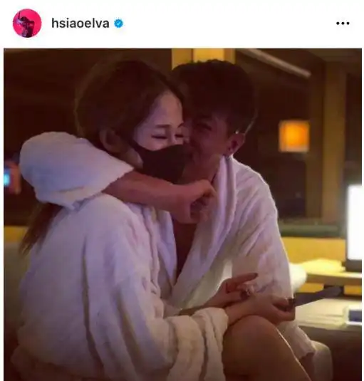 磕到萧亚轩黄皓过期糖,黄皓不知道从什么时候开始我累了