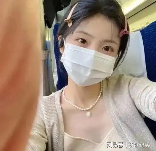 我亲戚家有个男孩子,现读初二,始终保持着全年级倒数第一的成绩
