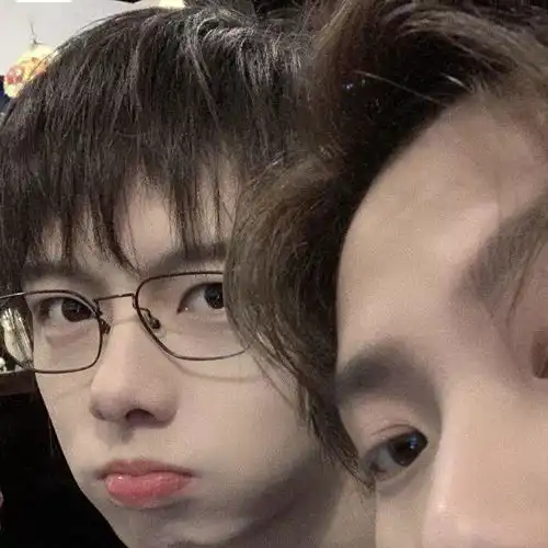 男生头像清新阳光少年文艺阳光头像男男生头像可爱
