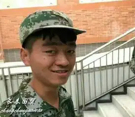 大一新生神似王宝强盘点那些年撞脸宝强的兄弟姐妹