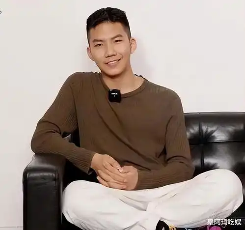 爸爸去哪儿男孩现状三位已成180猛男,kimi被藏不给看脸