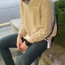 半身男头像
