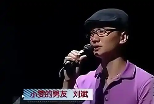 男友偷偷与闺蜜约会,并私自取走3万,女友哭着提分手结局暖心