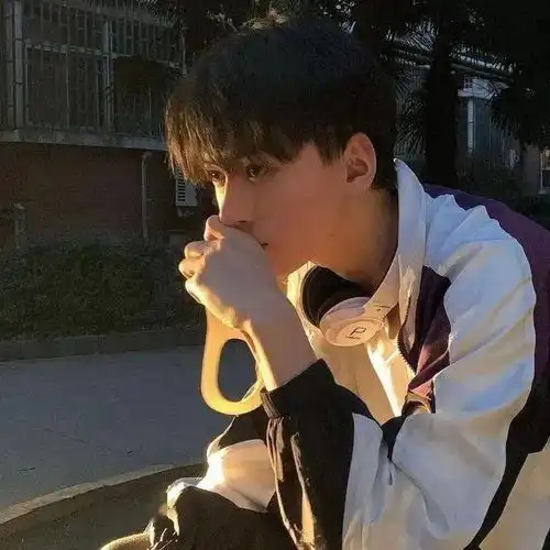 头像丨你是我三十九度的风风一样的梦
