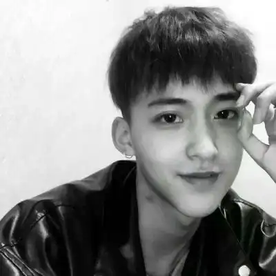 陈情高冷霸气男头发光不是太男生头像我要个性网
