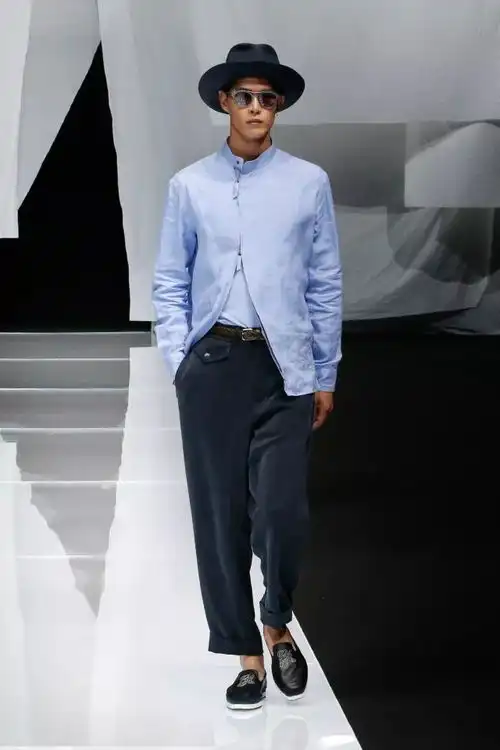 双排扣格调来袭giorgioarmani2019春夏系列男装秀
