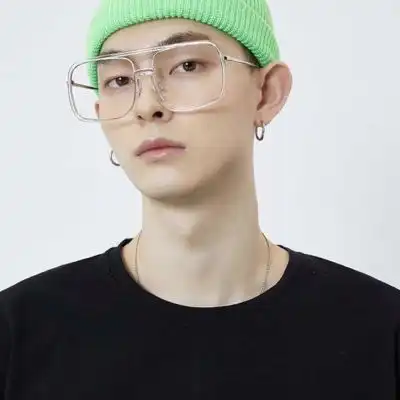 很帅气又很干净的ins风男生头像,ins风绝版超帅男生头像
