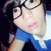 穿校服的男生头像那时太年轻了
