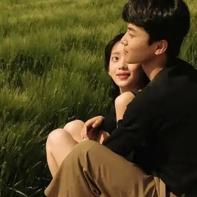 给正在追男生的女生的建议
