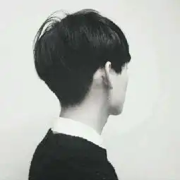 求扣扣情侣头像
