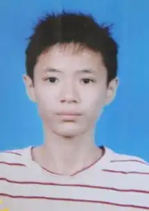 帮忙耨个15岁男的照片谢谢
