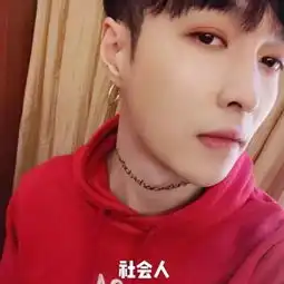 张艺兴版本的9种自拍,每一张都是导师级别