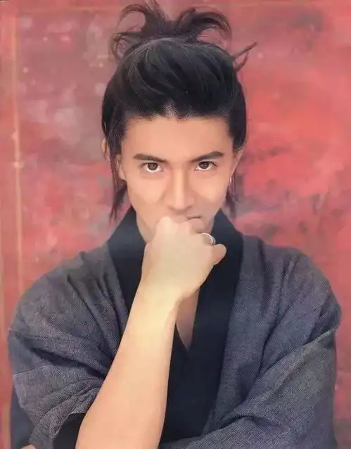 15岁美少女模特横空出世,做木村拓哉的女儿什么体验
