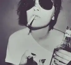 寻一些欧美黑白男生图片头像
