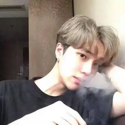 你是我抓不住的风,所以慢走不送
