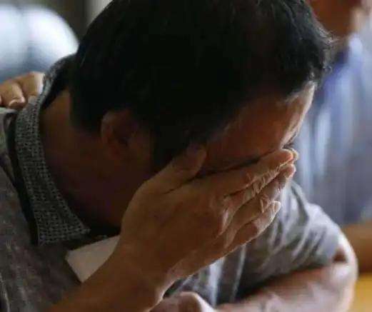 这起惨痛事故令人心痛只因后排乘客做了一个小动作提醒你身边的人千万当心啊
