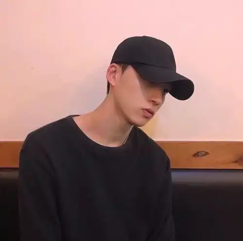 头像不要在人前哭也不要在深夜做任何决定
