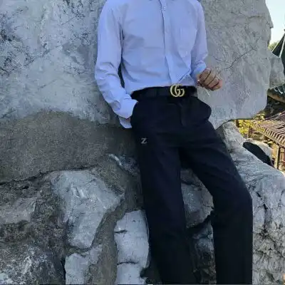 男生头像成熟帅气适合稳重男生微信头像
