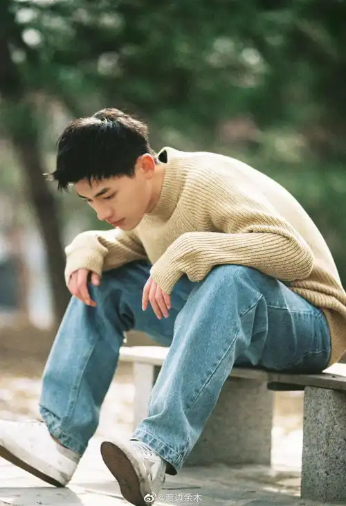 男生必备的日常感pose,进来学就对了