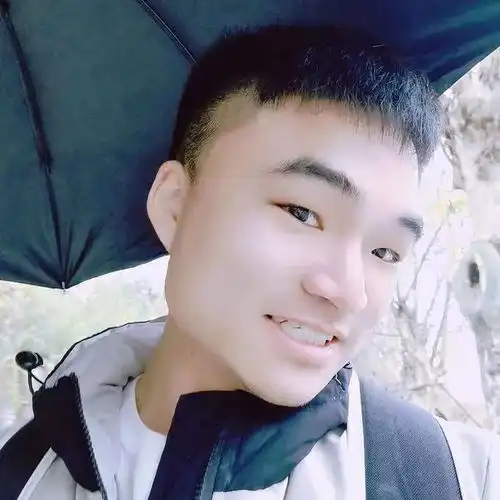 从中专生到硕士研究生火爆网络的逆袭男孩眼睛里有光
