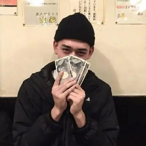 头像我在黄昏之时才敢爱你