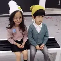 情侣头像小男孩小男孩小女孩情侣头像一对配对
