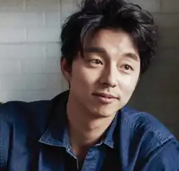 假如有两个男生,一个年轻浪漫,一个成熟稳重,那么
