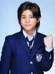 金宇彬vs二宫和也日韩型男校服大比拼新浪陕西教育
