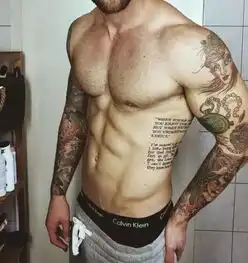 男的侧腰除了肌肉还有它
